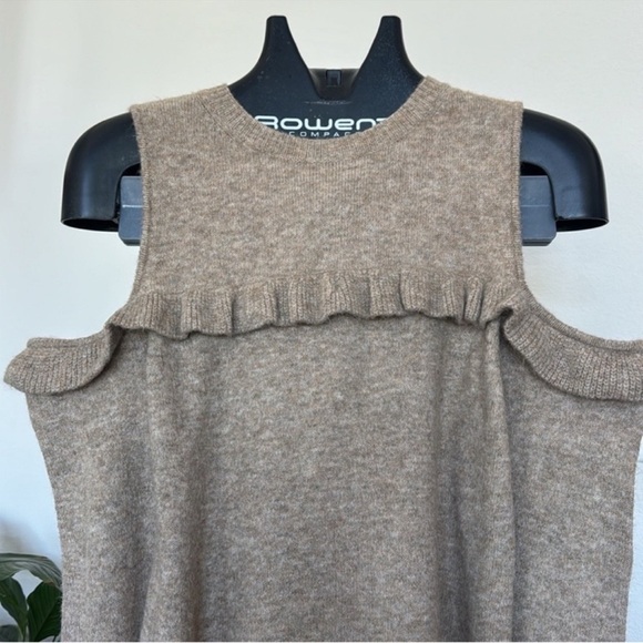 LOFT Ruffle Cold Shoulder Sweater in Natural Taupe Sz S Crew - Picture 4 of 10